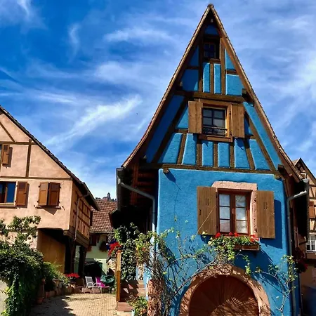 Au Jardin De La Maison Des Soeurs Oda ve Kahvaltı